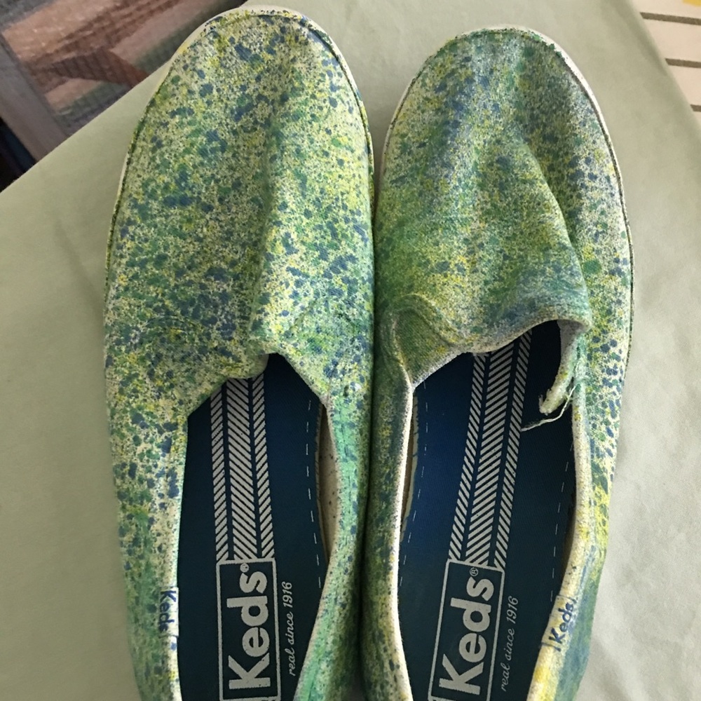 KEDS SIZE 10